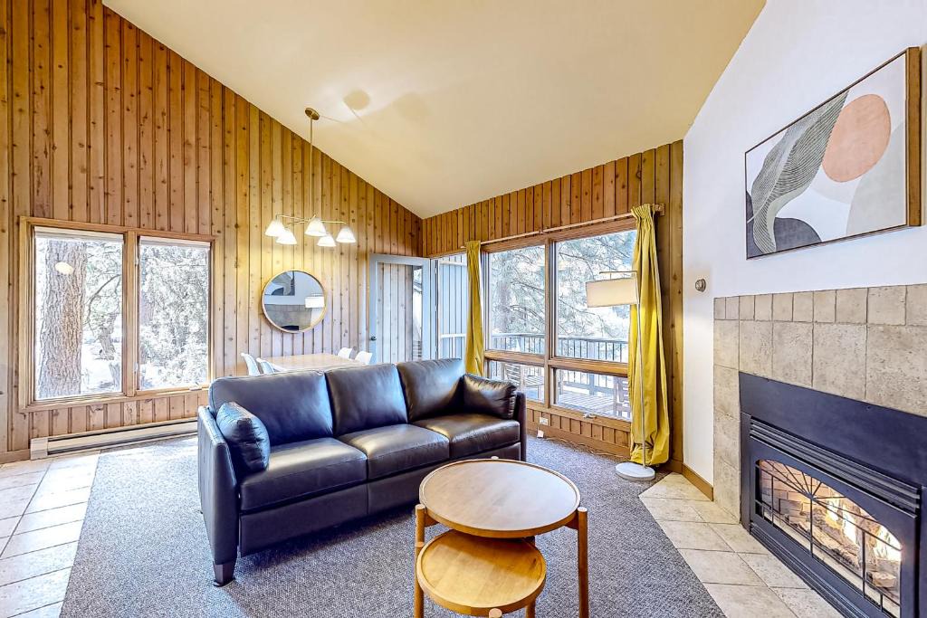 Century West Apartment | Adventures in Mount Bachelor #241