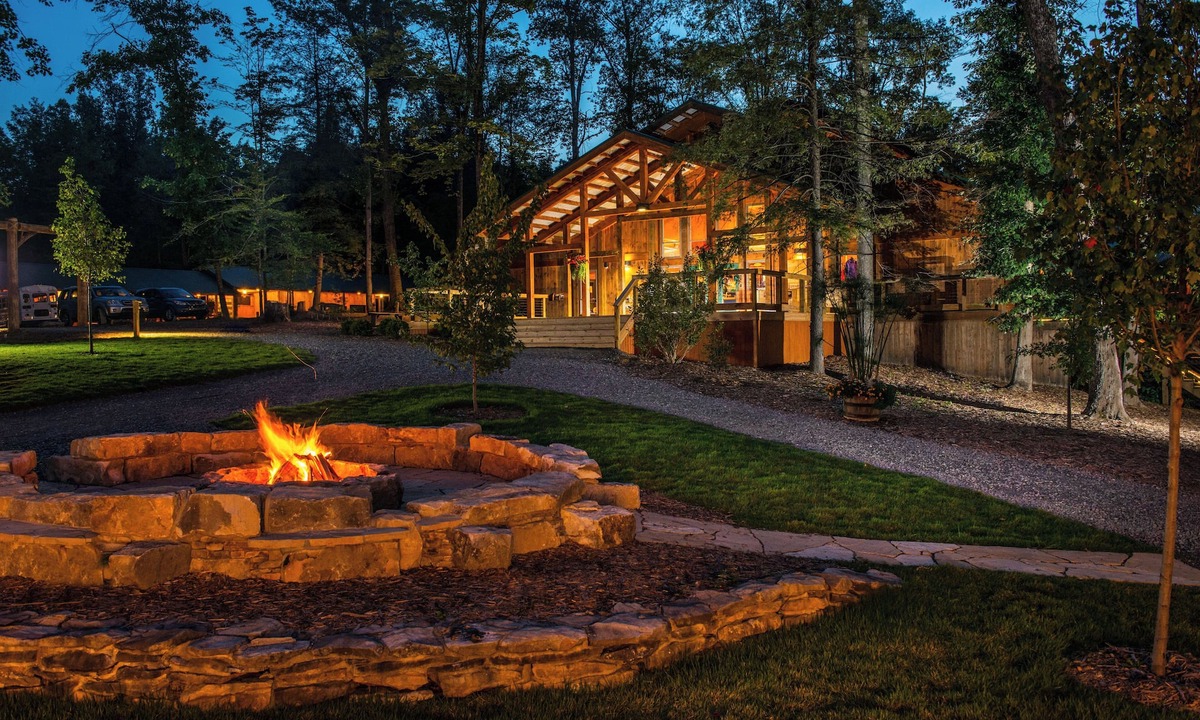 Victor Hotel | Adventures on the Gorge