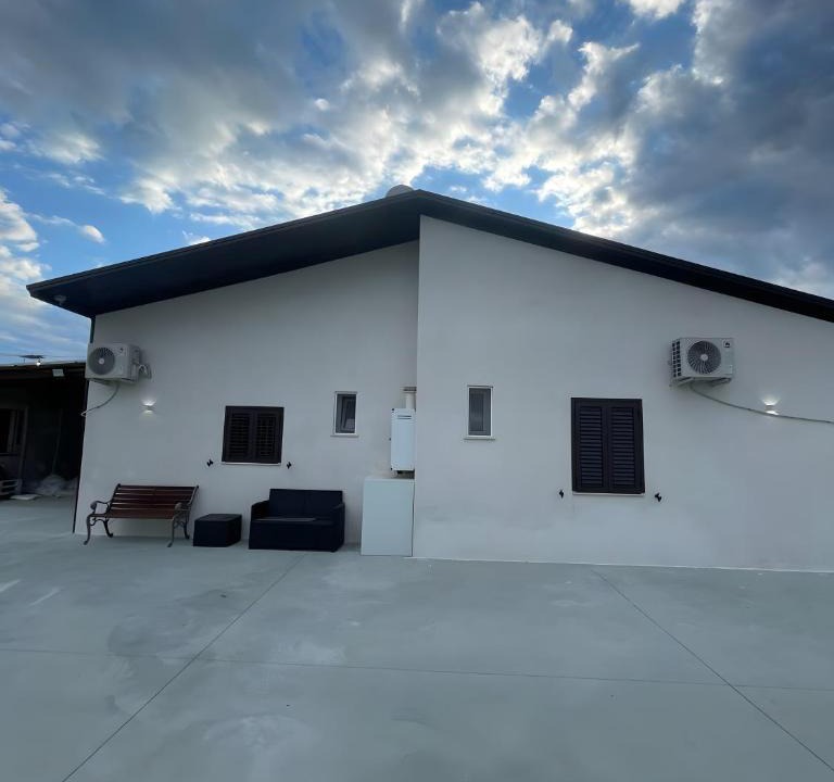 Corigliano Calabro House | Affittacamere Sisca Oriolo