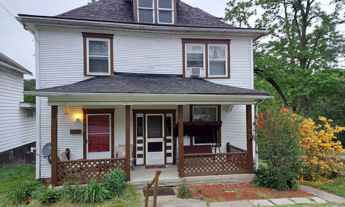 Jeannette Apartment | AFFORDABLE 1Bd/1Ba Apartment A