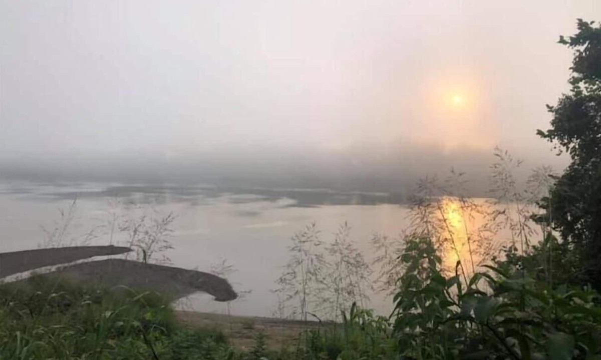 Gallipolis Ferry Cabin | Affordable Cozy Cedar Cabin Overlooking the River
