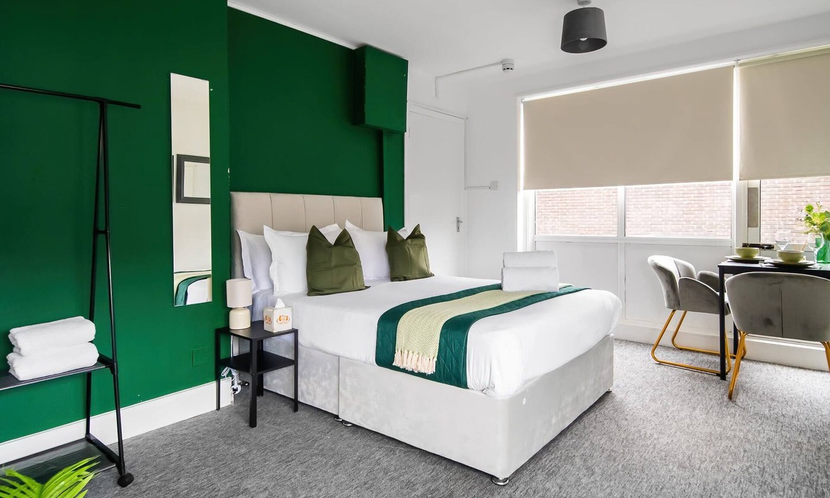 Southgate Apartment | Affordable En-Suite Studio Rooms in London, N14 3C