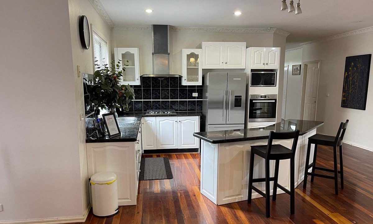 Caroline Springs House | Affordable Getaways