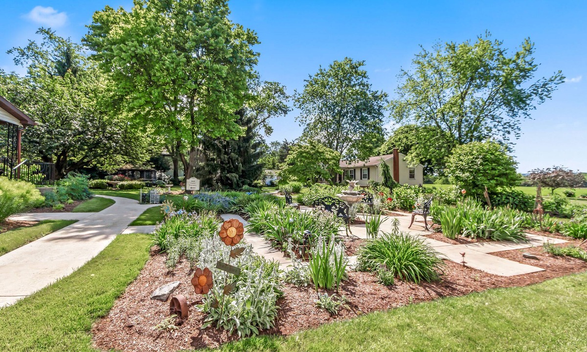 Gordonville Bed & Breakfast | After Eight Bed and Breakfast