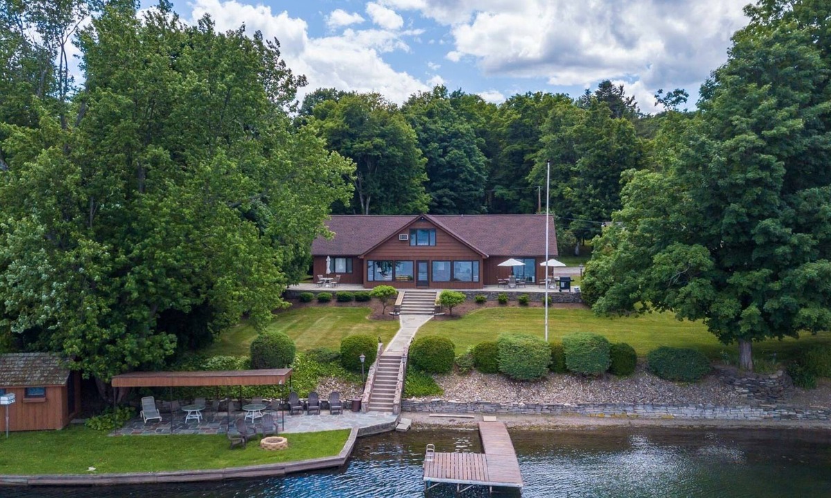 Town of Jerusalem House | Afternoon Paradise: Stunning Lakeside Estate on Keuka's West Side