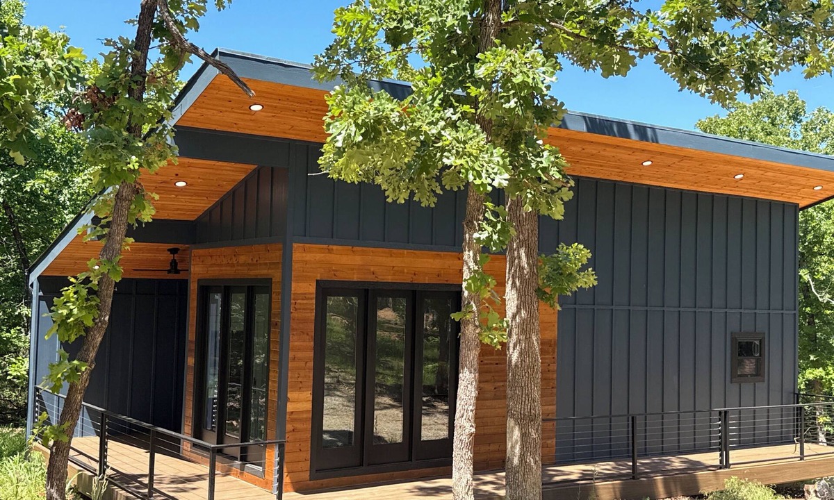 Tulsa Villa | Agapé Villa, city retreat, relaxing oasis