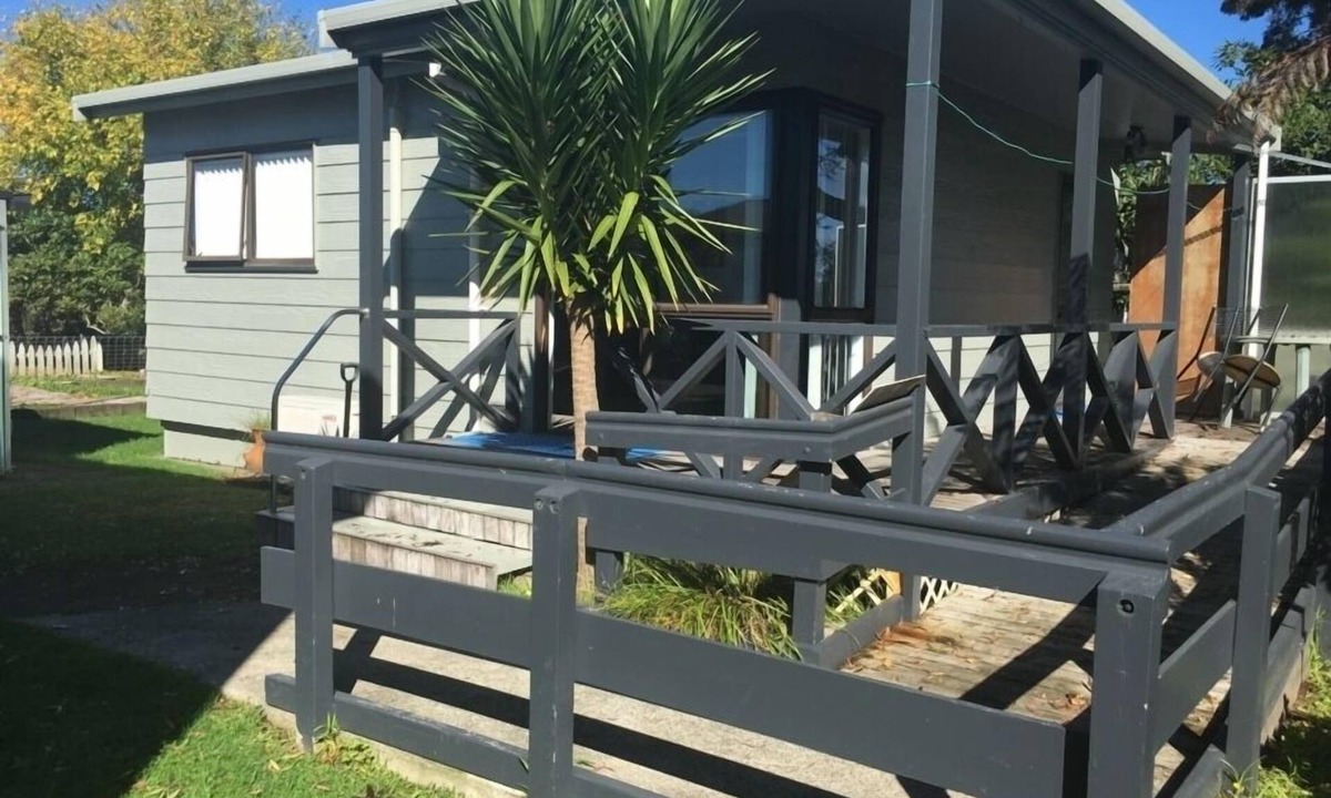 Te Rapa Cottage | Agapantha Cottage Retreat