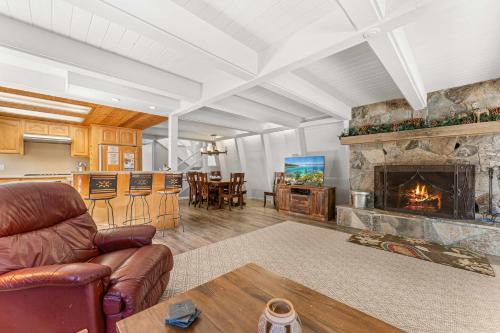 Carnelian Bay Ski Chalet | Agate Bay Chalet