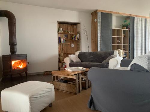 Marigny-les-Reullee Bed & Breakfast | Agathe et Titi