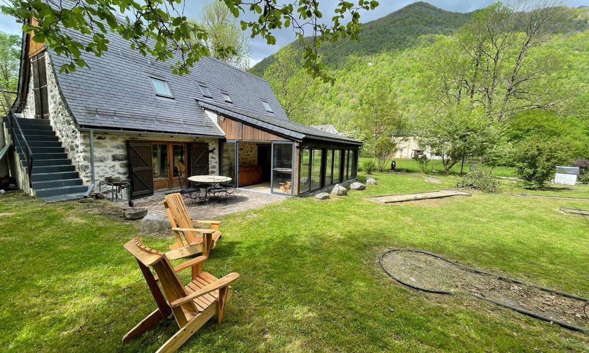 Aulus-les-Bains House | Agouadis barn. Private mini golf course. Rated 3 épis, all-inclusive