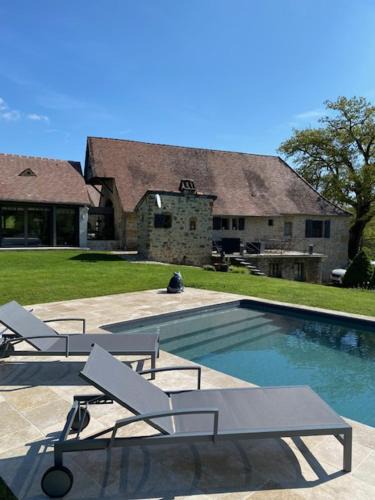 Thegra Bed & Breakfast | agréable chambre d hôte avec piscine et jacuzzi