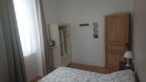Saint-Clar House | Agréable chambre, salle de bain privative, la plaçotte