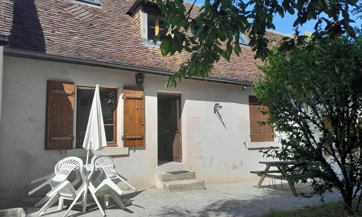 Pellevoisin House | Agréable & Jolie maison- 1 chb- wifi- jardin