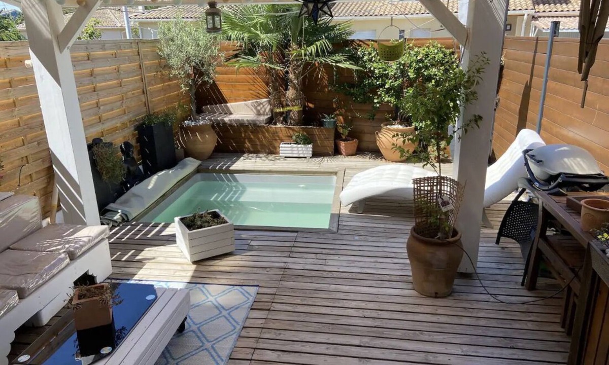 Vernet House | Agréable Maison Avec Piscine