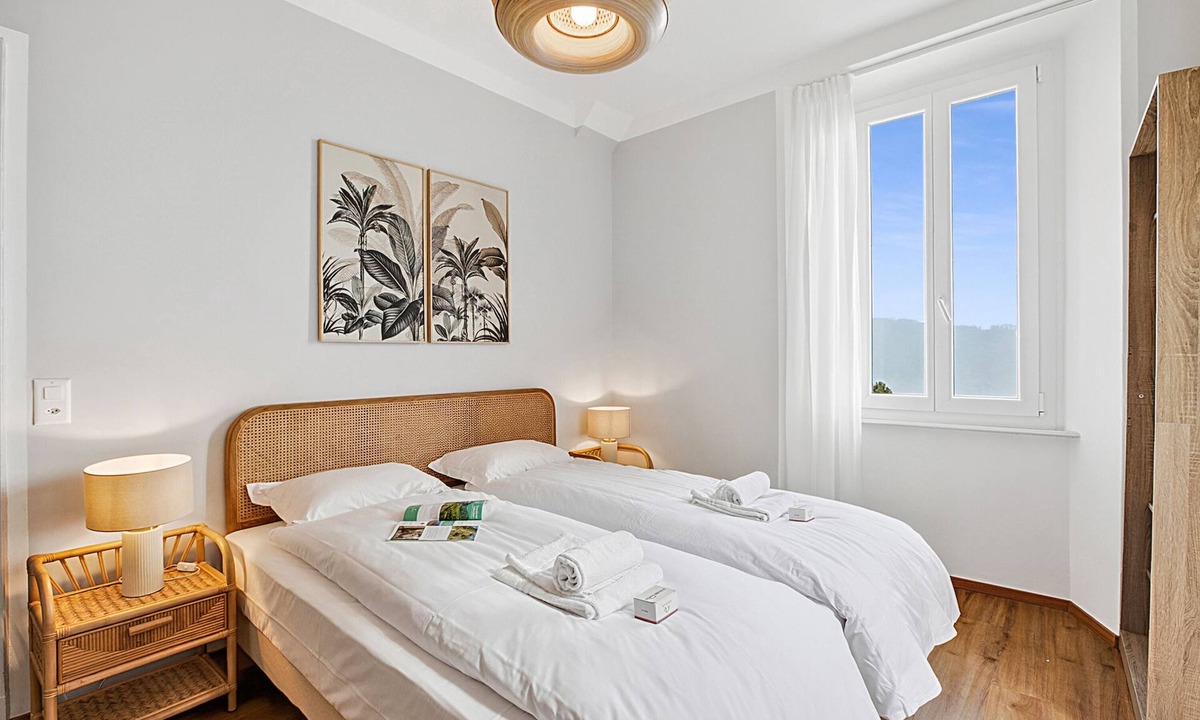 Agra Hotel | Agra 2 (Lugano), double, Shared Bathroom, Agra -Lugano, Switzerland