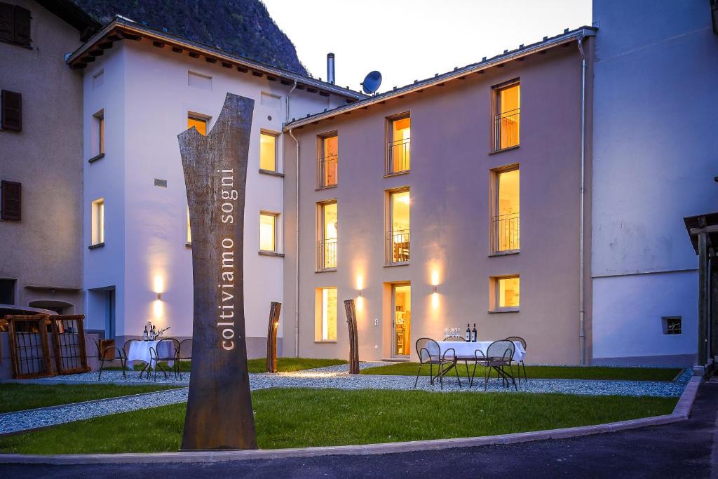Brusio House | Agriturismo Coltiviamo Sogni Berry & Wine B&B