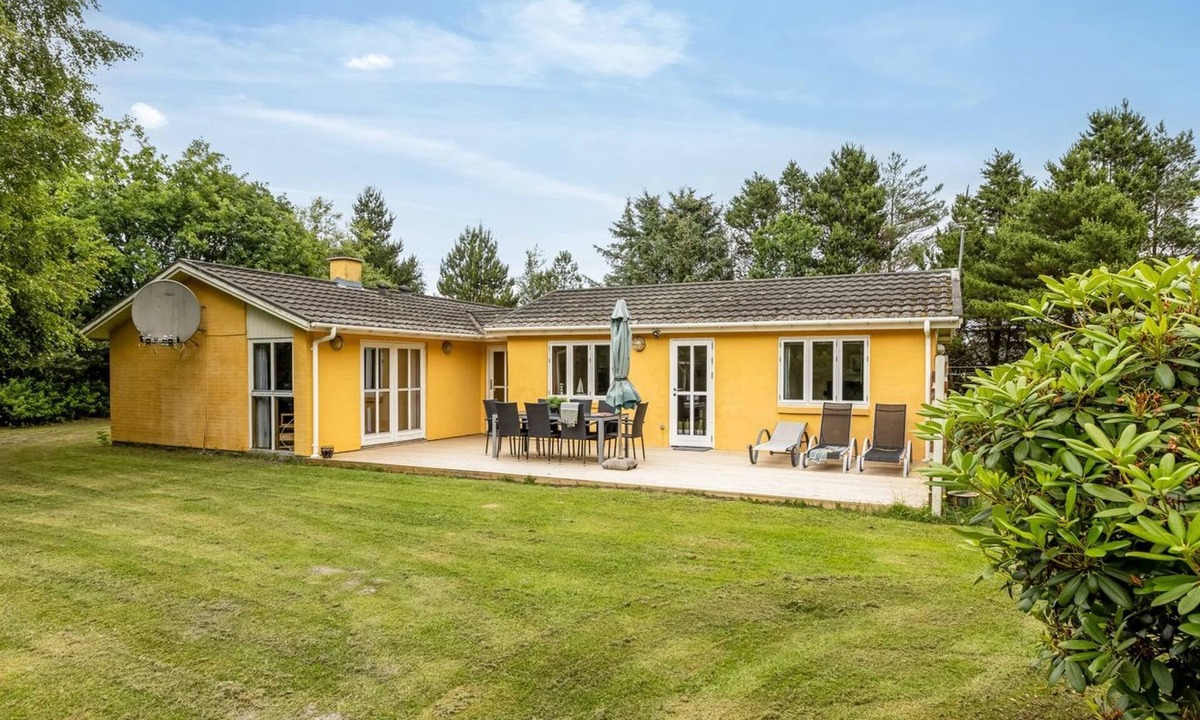 Bratten Strand House | "Ahnandia" - 200m from the sea by Interhome