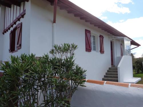 Hasparren Apartment | Ahurtenia