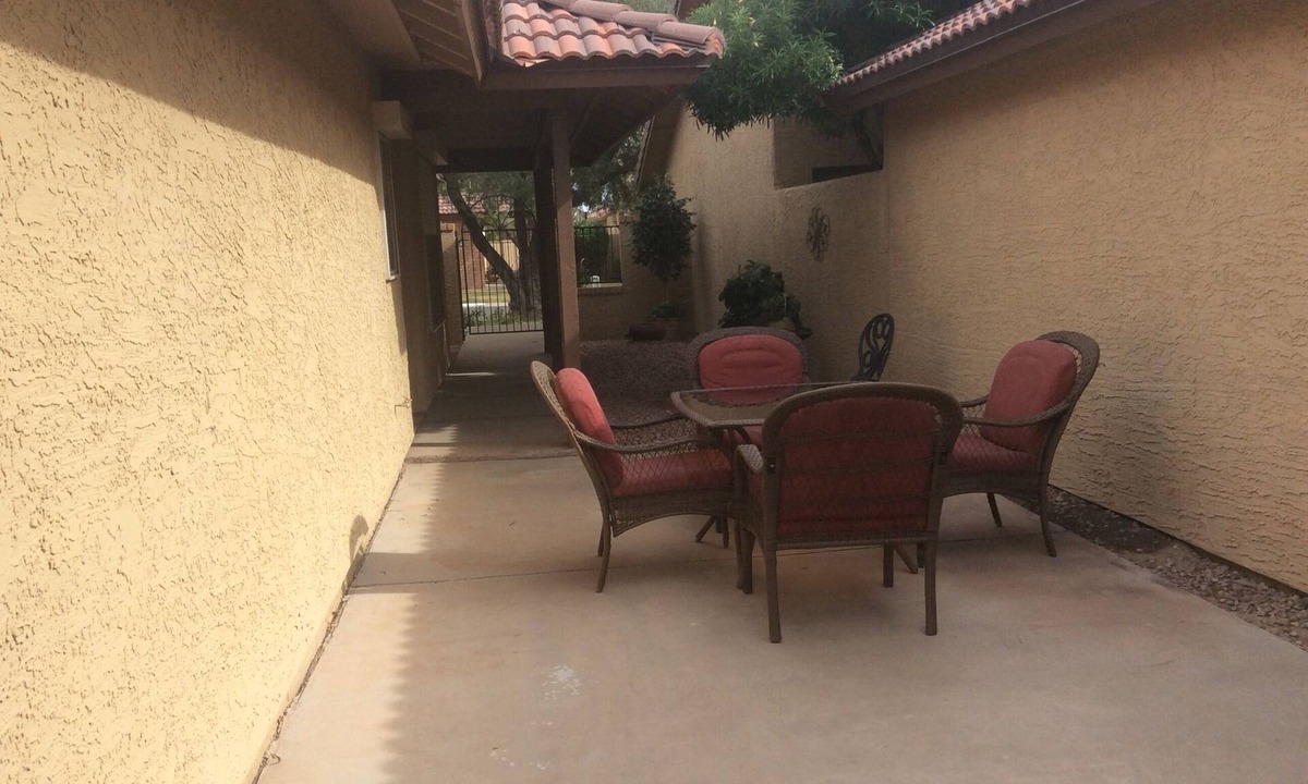 Ahwatukee Foothills House | Ahwatukee Courtyard