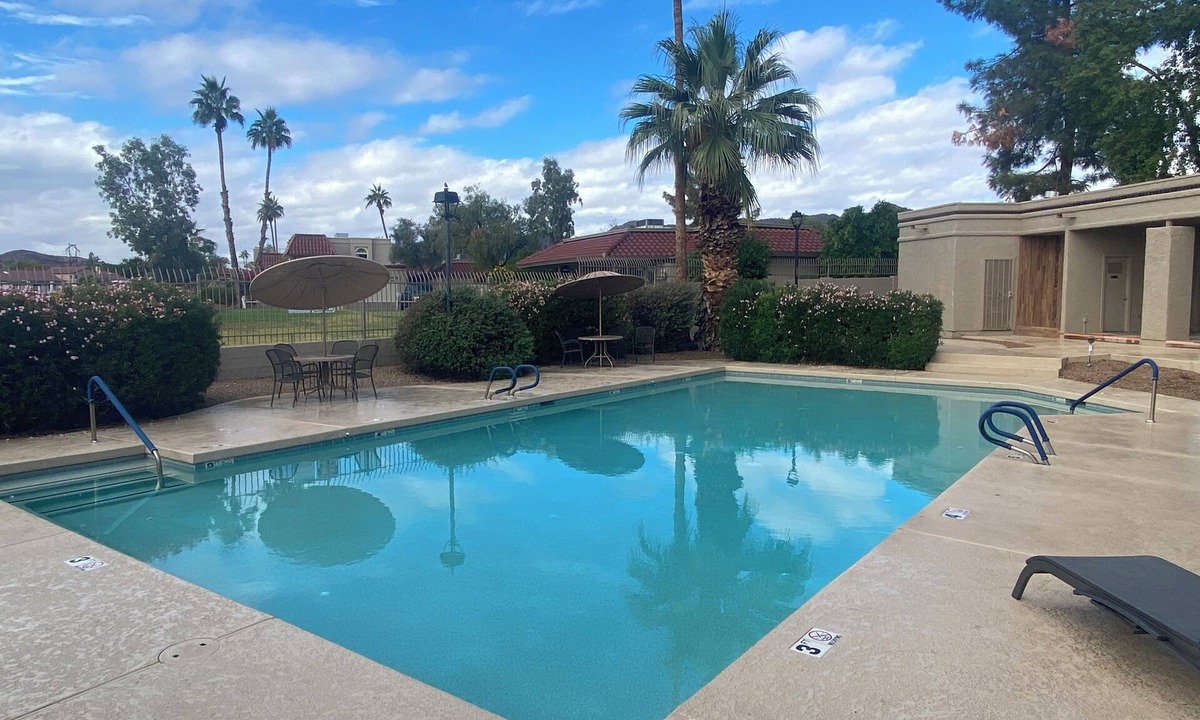 Equestrian Custom Estates House | Ahwatukee Gem: Pool ,Hot Tub, Mini-Golf, Bocce