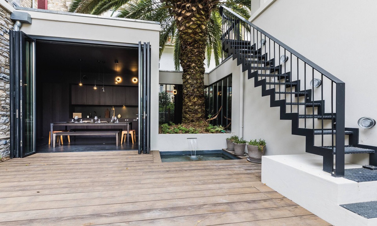 Biarritz House | aÏA. KEYWEEK . Quiet town house