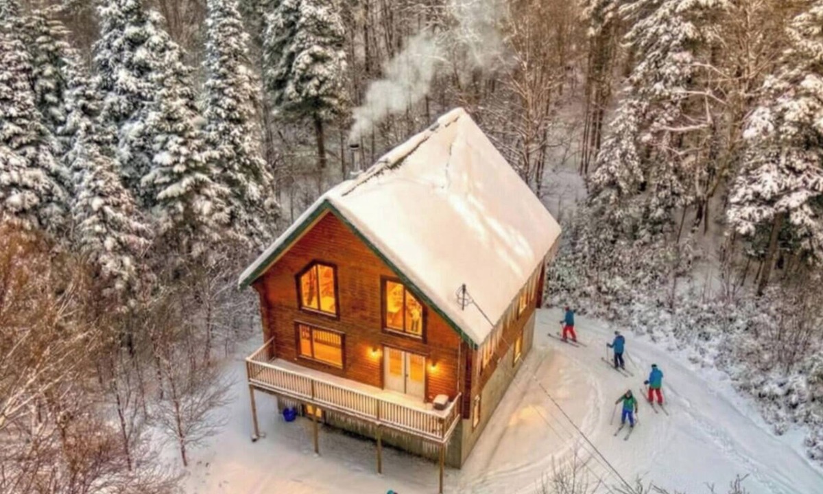 Saint-Paul-de-Montminy Ski Chalet | Aigle | Ski-in/out | Appalaches Park | 16 Guests