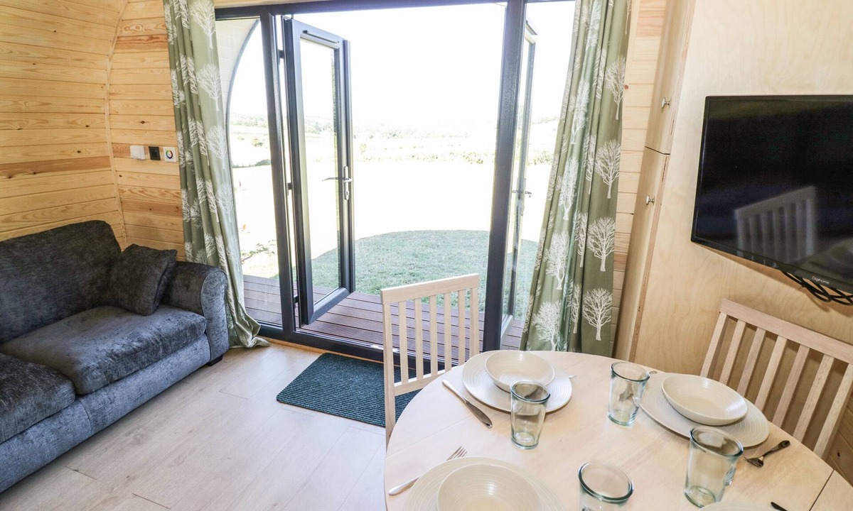 Great Witley Cottage | Ailsa Craig