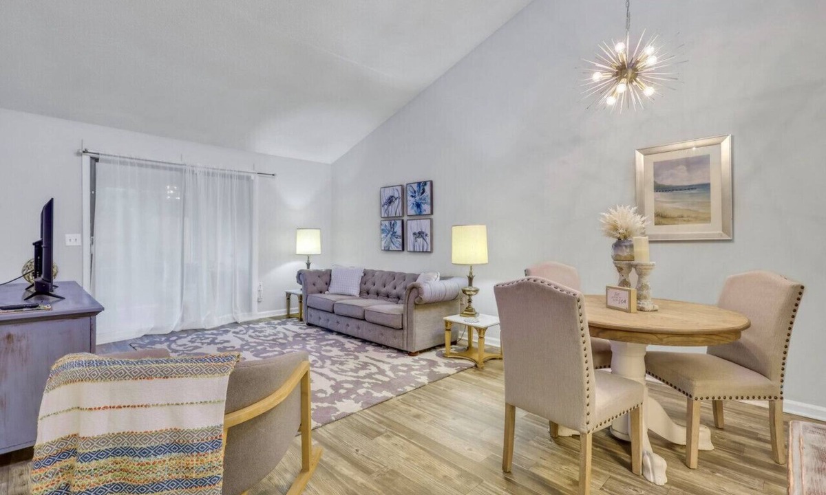 St. Marys Villa | "Aint Nothin' Fancy II"