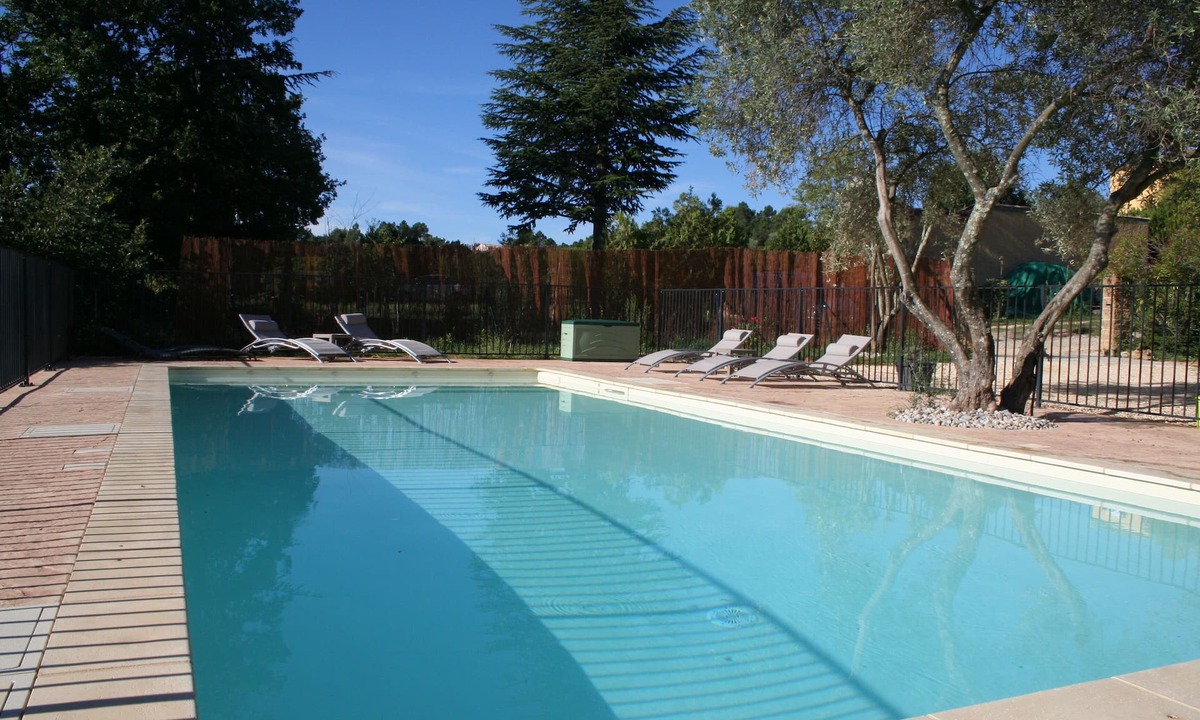 Saint-Julien-de-Peyrolas Villa | Air-conditioned villa for 9 people (+2 babies) with private heated pool 11X5m