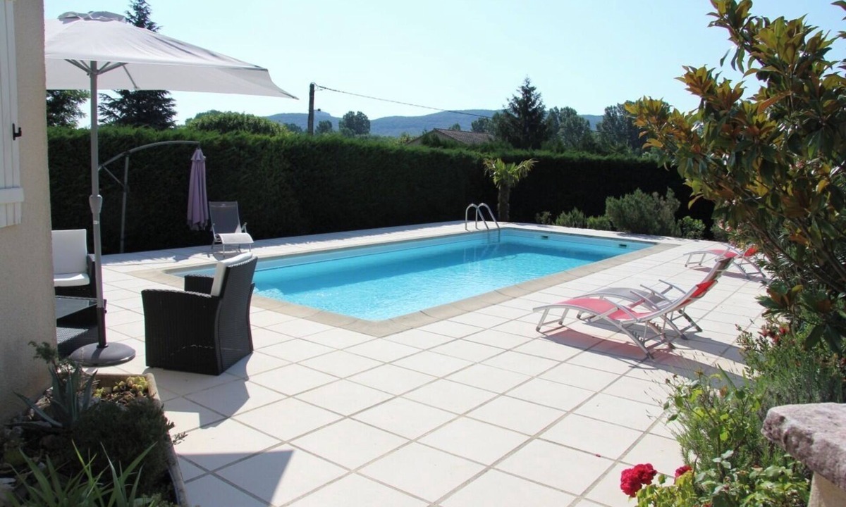 Saint Alban Auriolles Villa | Air-conditioned villa with private swimming pool, South Ardèche, 5 minutes from the heart of the Gorges.