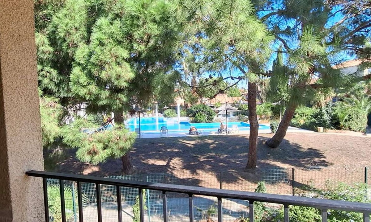 Les Hauts de Canet Apartment | Air-conditioned Duplex T3 with WiFi and parking in Canet-en-Roussillon