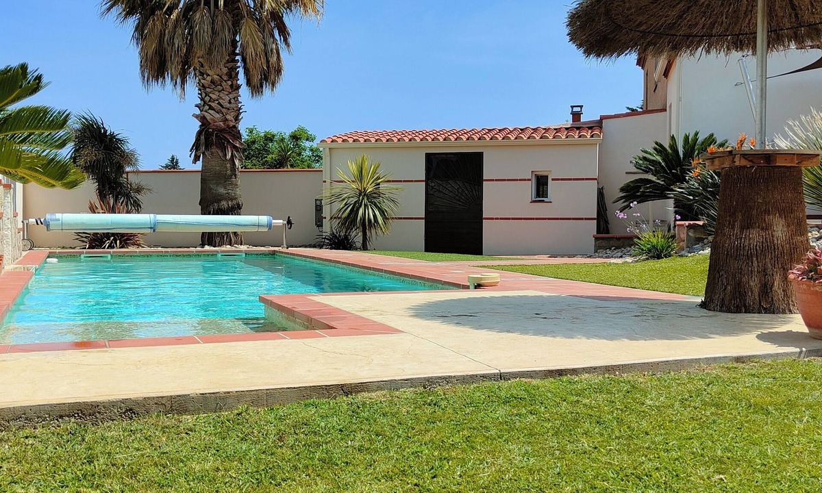 Saint-Hippolyte Villa | Air-conditioned villa with heated pool and jacuzzi