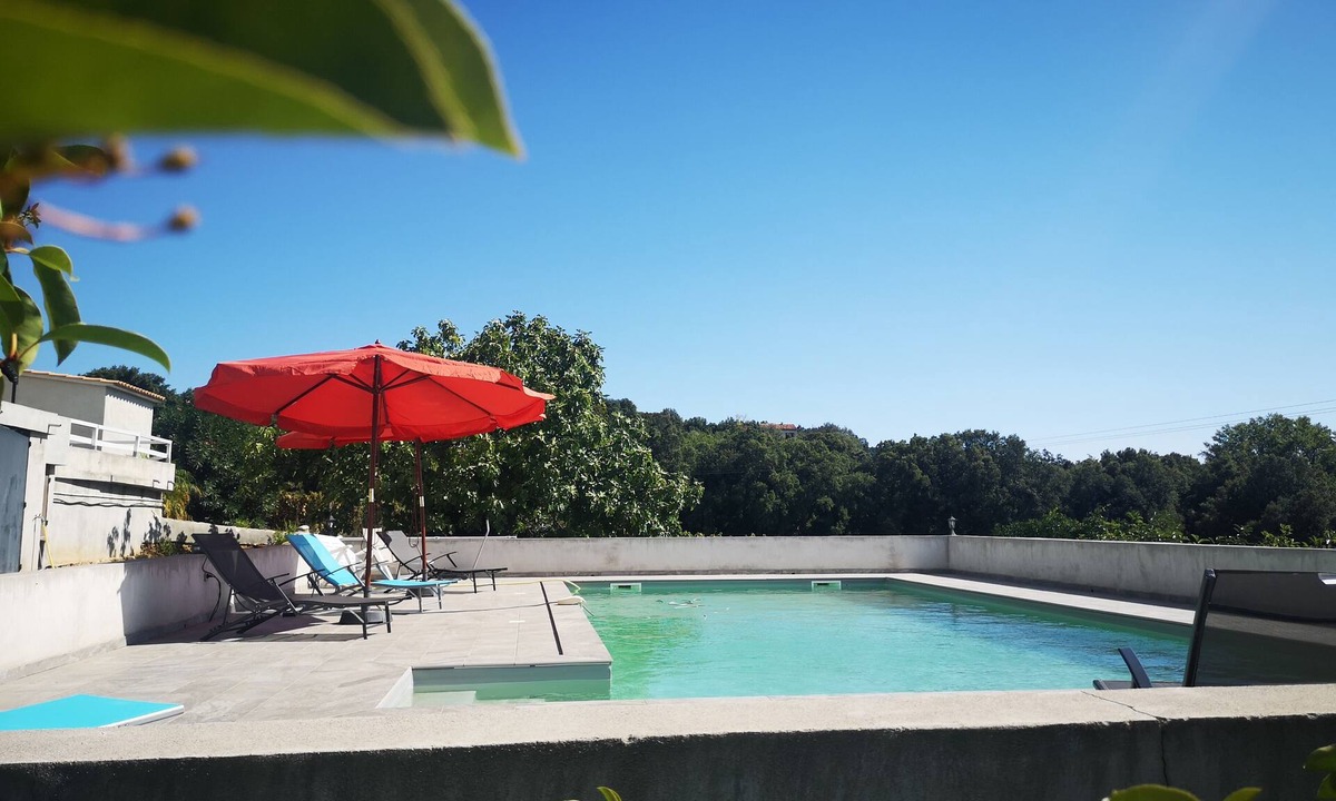 Giuncaggio Villa | air-conditioned house with swimming pool in the heart of corsican vineyards, not overlooked, quiet location.