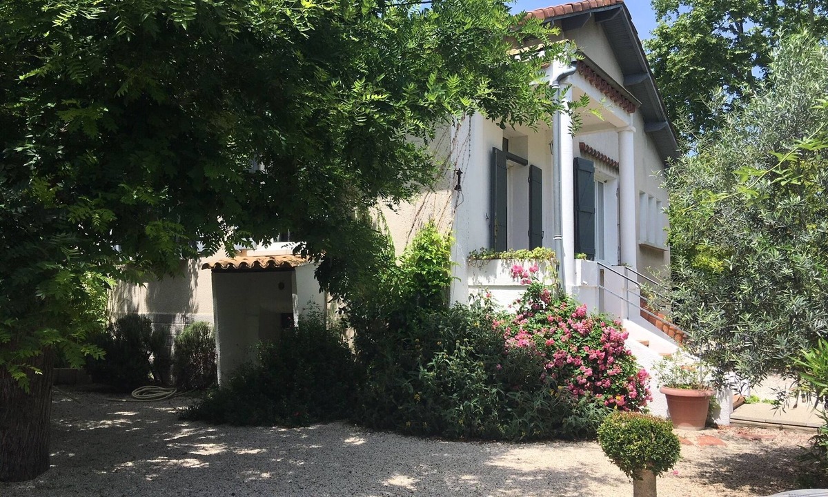 Uzes House | Air-conditioned house with garden and swimming pool, center of Uzès, 6PAX