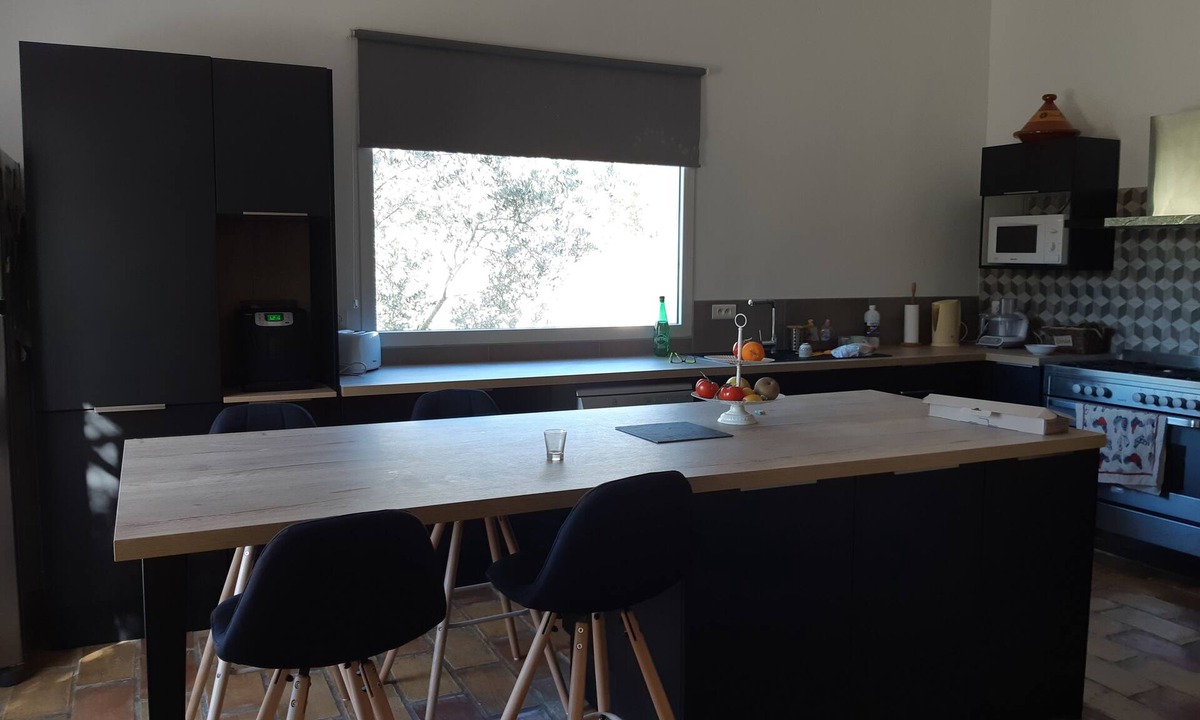 Mondragon House | Air-conditioned Provencal house