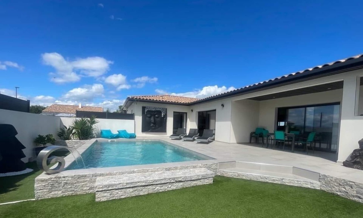 Aigremont Villa | Air-conditioned villa with pool Cévennes view