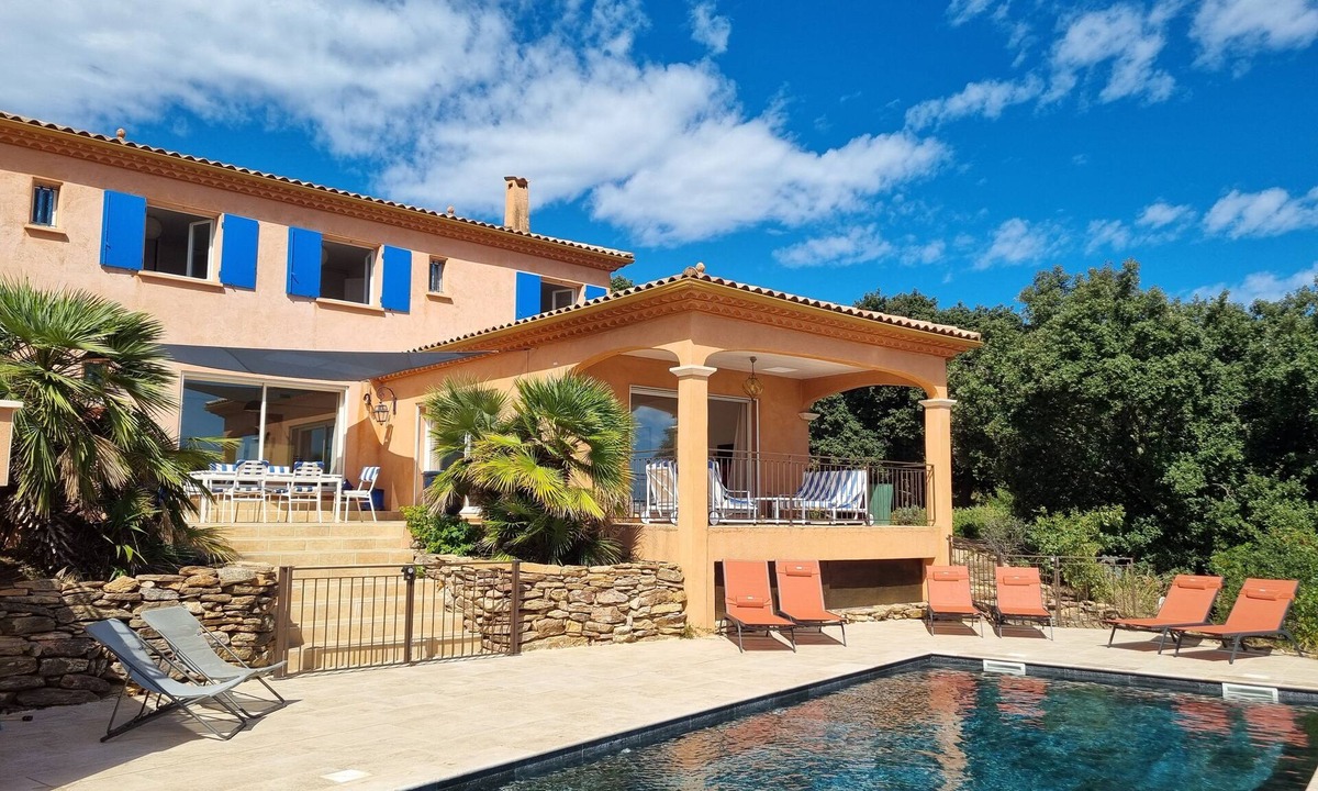 Faugeres Villa | Air-conditioned villa with pool and view of the Faugères vineyards - 4 bedrooms 4 bathrooms