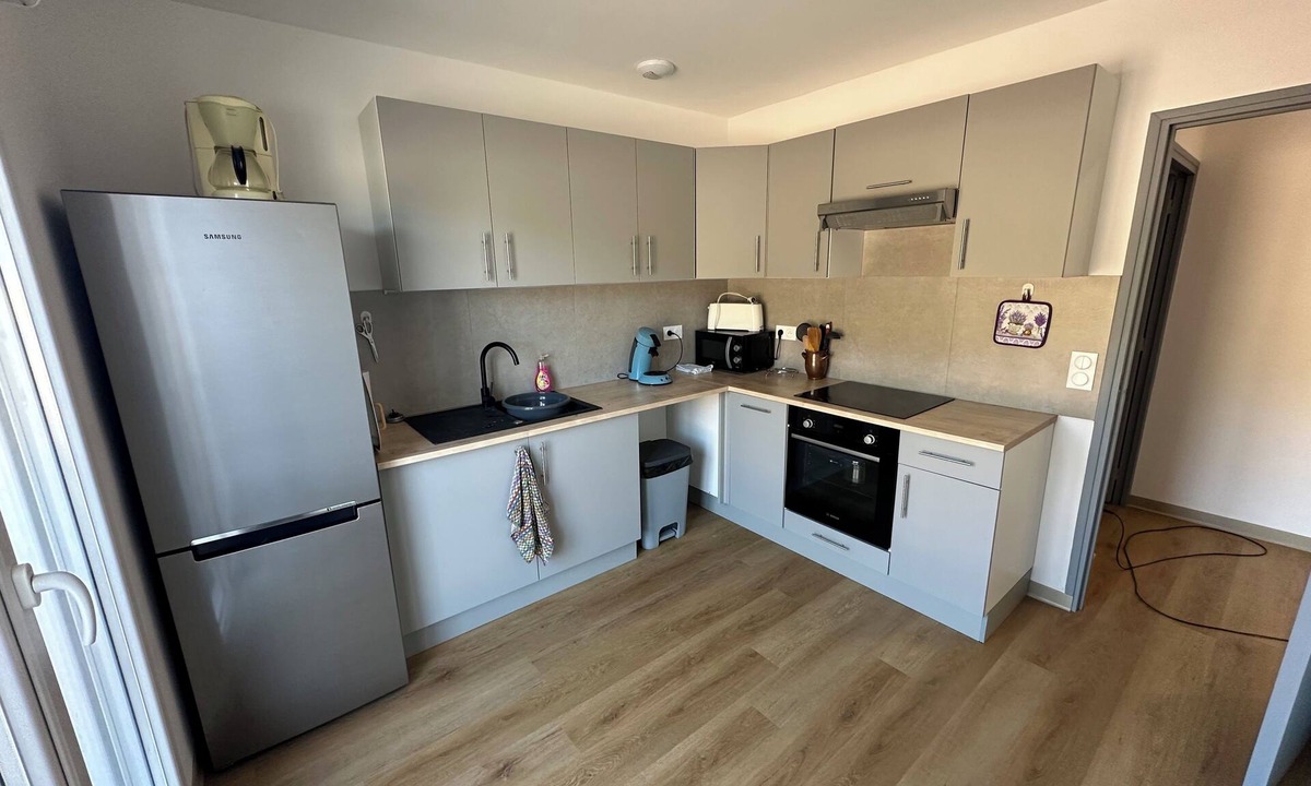 Chateau-Arnoux-Saint-Auban Apartment | Air-conditioned apartment