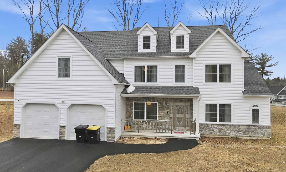 Jonas House | Airbnb Tranquility - Spacious Poconos Home