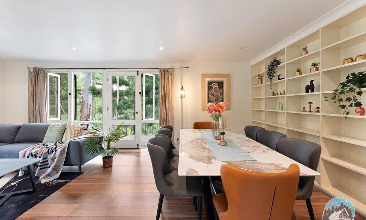 Warrawee House | Aircabin - Warrawee - Spacious - 5 Beds House