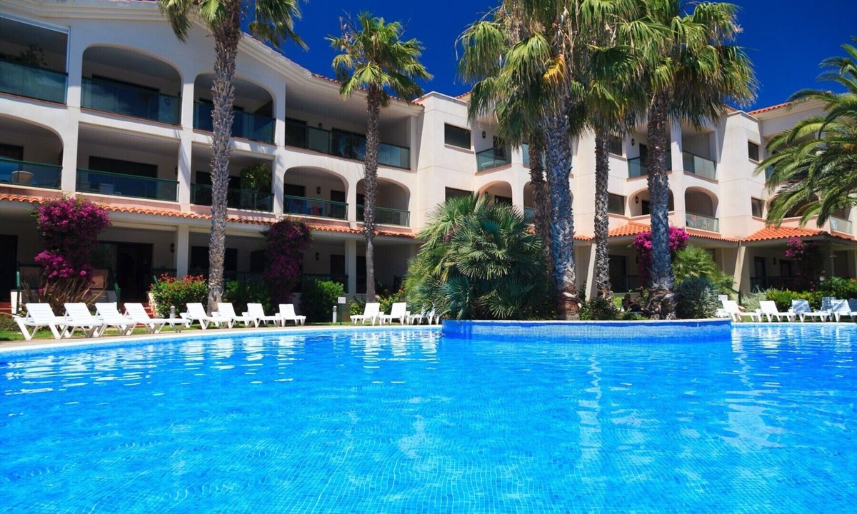 Vandellos i l'Hospitalet de l'Infant Apartment | AirCon Apartment Family Complex on the Beachfront · UHC COSTA LINDA