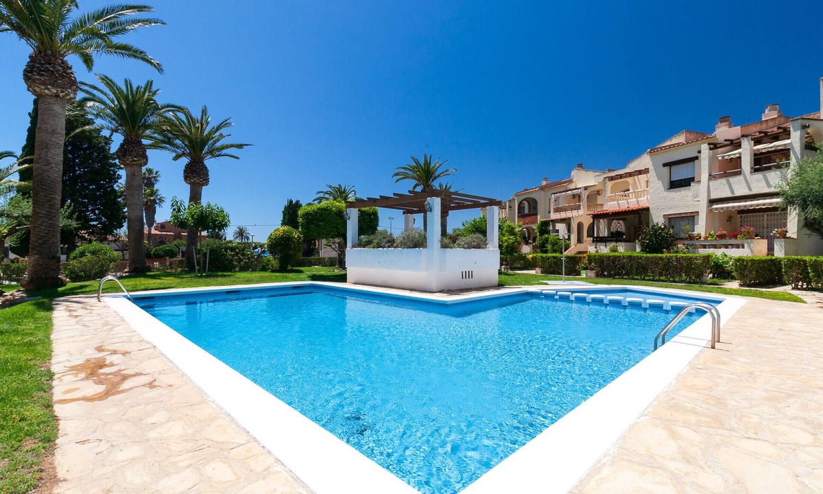 Mont-roig Bahia Apartment | AirCon Apartment with Pool and Parking · UHC VISTAMAR