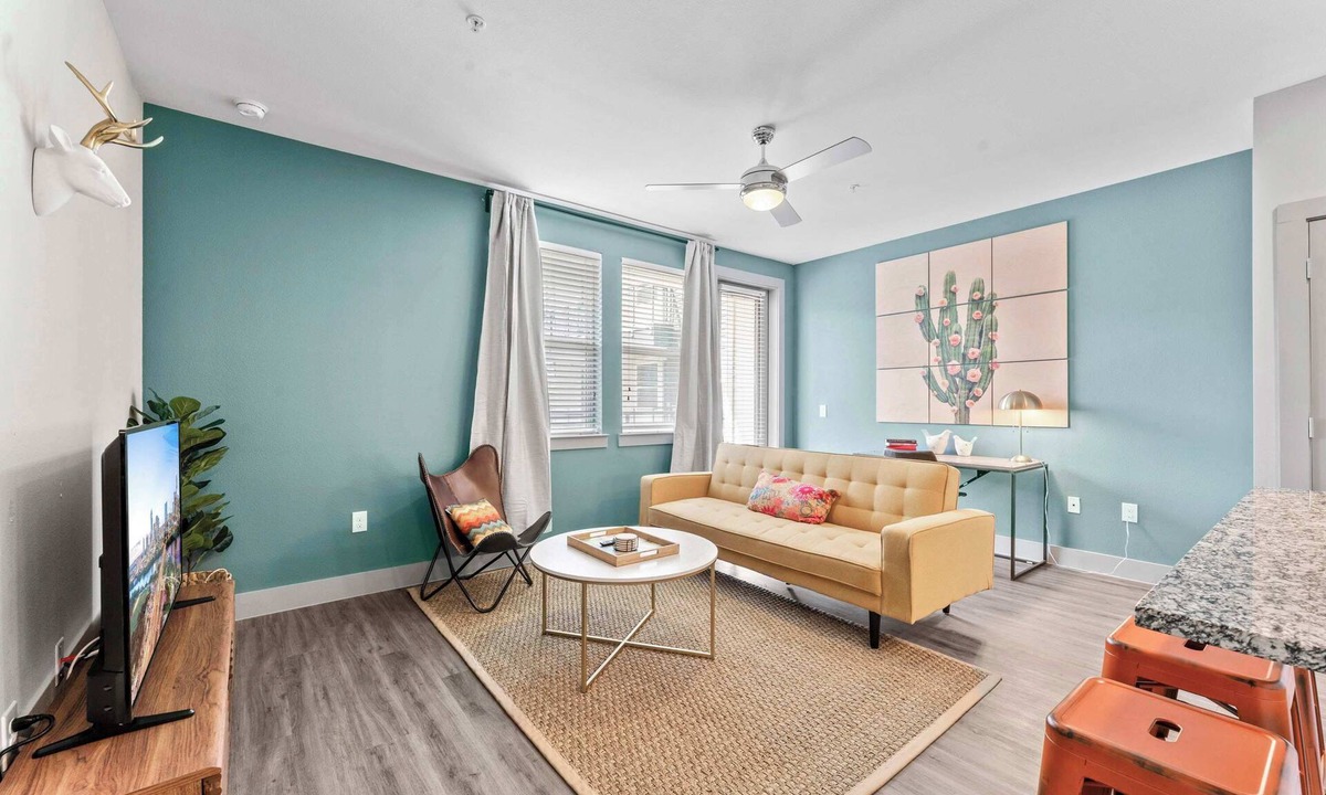 Montopolis Apartment | Airy 1BR luxe suite close to Downtown w/fast WiFi