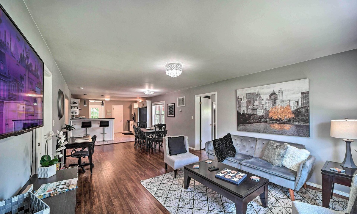 Tulsa House | Airy Central Getaway w/Porch & Private Yard!
