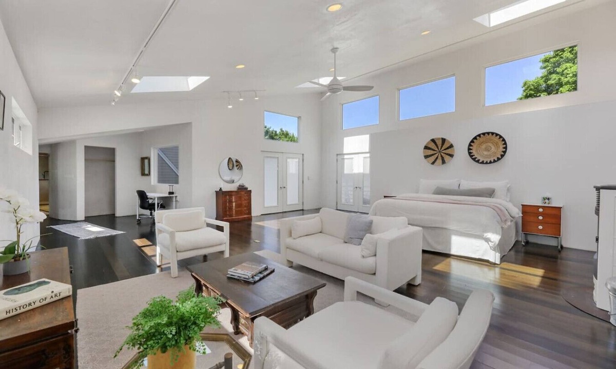 New Lebanon Apartment | Airy Upstate Getaway with a View