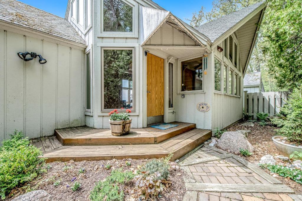 Harbor Springs House | Aisling