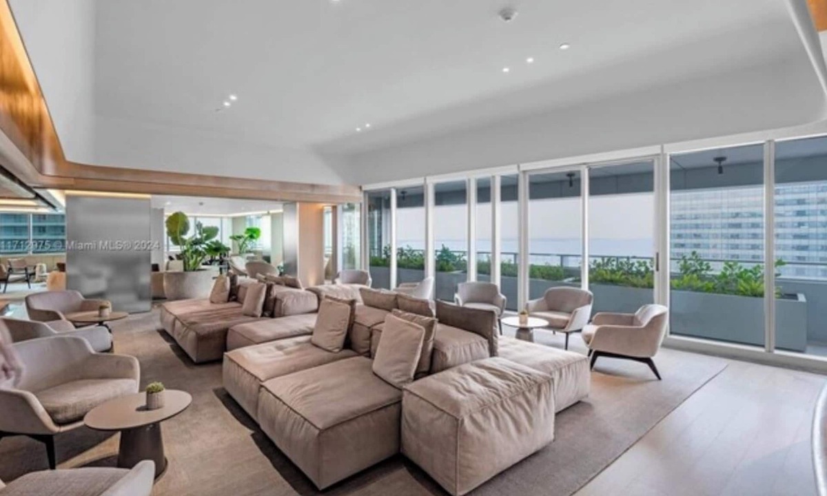 Brickell Apartment | AKA Brickell 32th Free Parking by Palermo Home