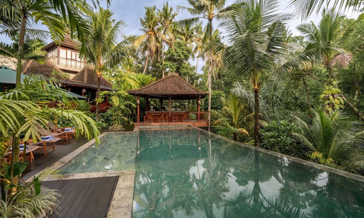 Melayang Hotel | Aksmi Suites & Villas