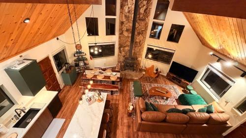 Arnold Ski Chalet | Al's Chalet