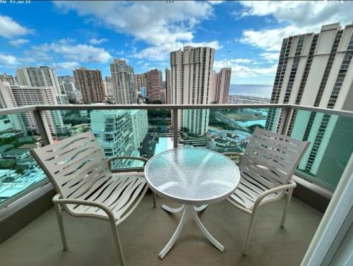 Ala Moana Hotel | Ala Moana Hotel by Final Form